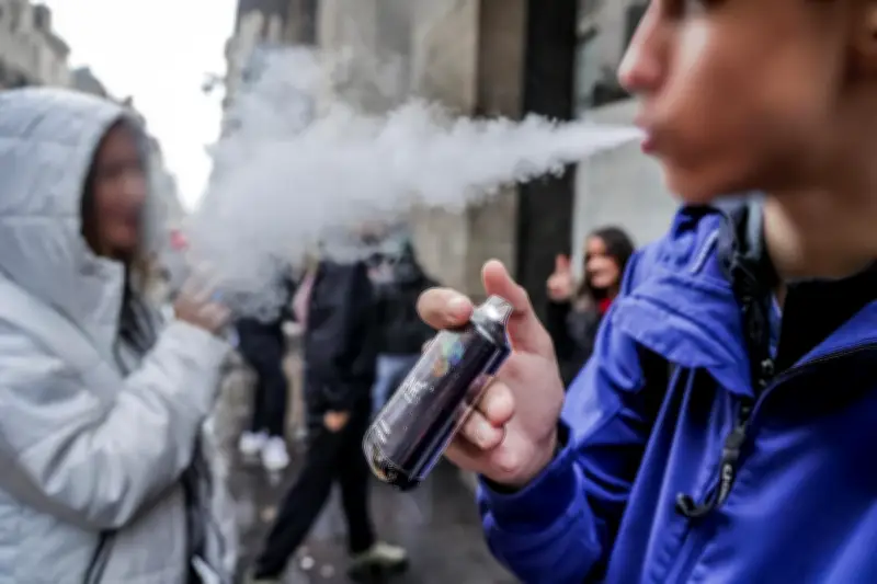 Vapotage en hausse chez les lycéens français : 6,8 % en usage quotidien