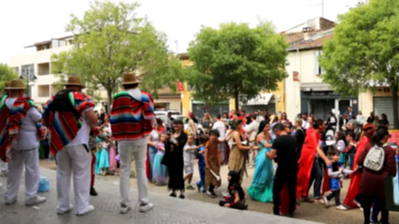 Vauvert célèbre son premier carnaval : un succès intergénérationnel au cœur du Gard