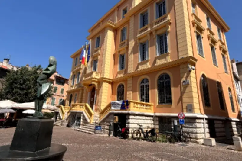 Vence : la maire Anne Sattonnet renonce à l'augmentation de son indemnité après les critiques