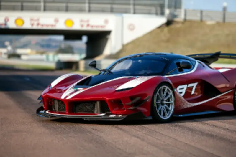 Vente aux enchères de 90 M€ de voitures et objets Fangio à Monaco