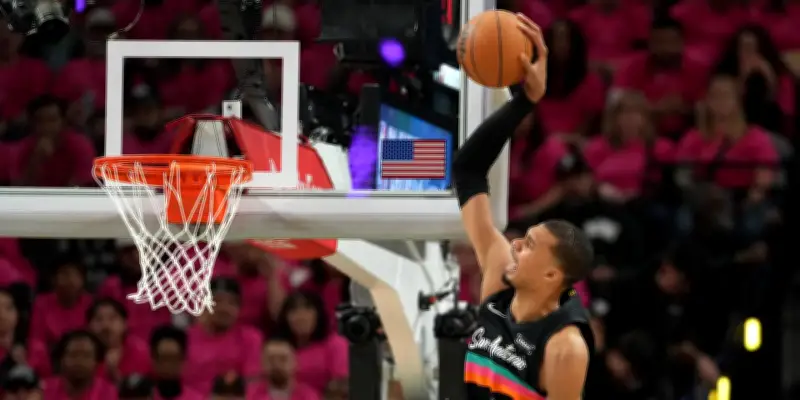 Victor Wembanyama impressionne en playoffs NBA avec 35 points contre Portland
