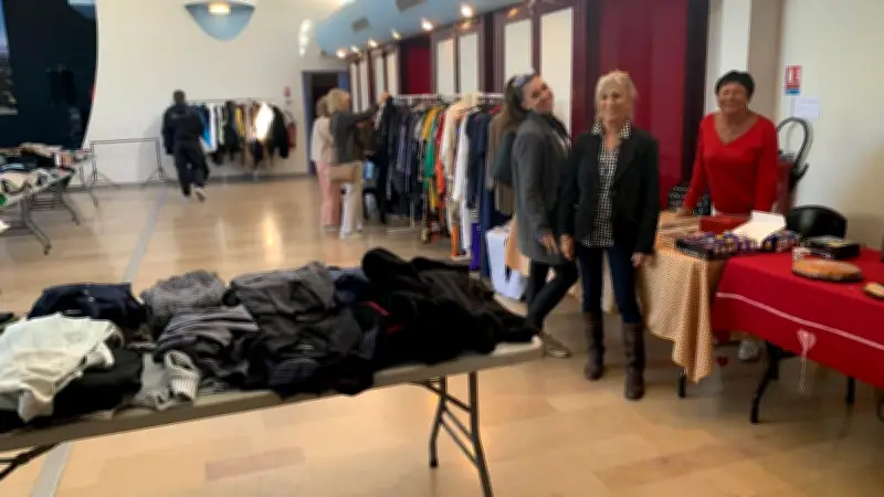 Vide Dressing Solidaire à La Grande-Motte : Recyclage au Profit du Téléthon