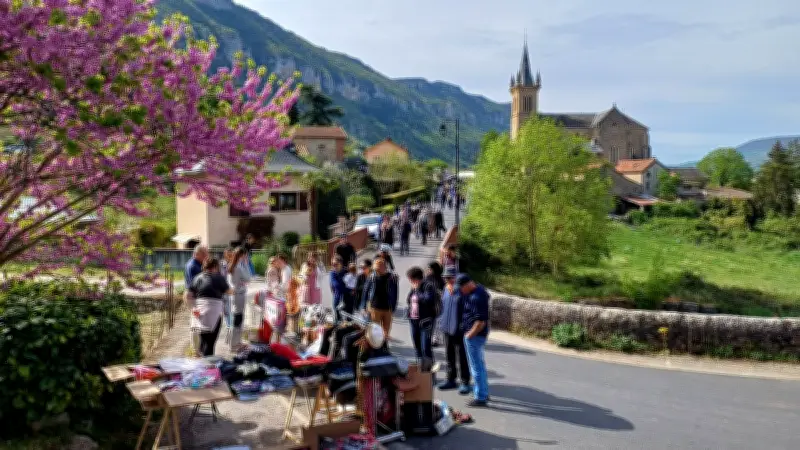 Vide-grenier de La Cresse : un succès malgré le report météo