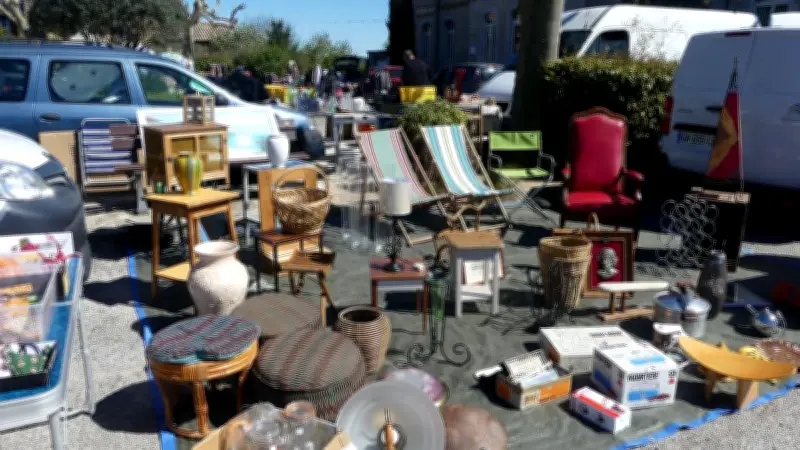 Vide-greniers de printemps à Tornac : succès populaire avec 70 exposants