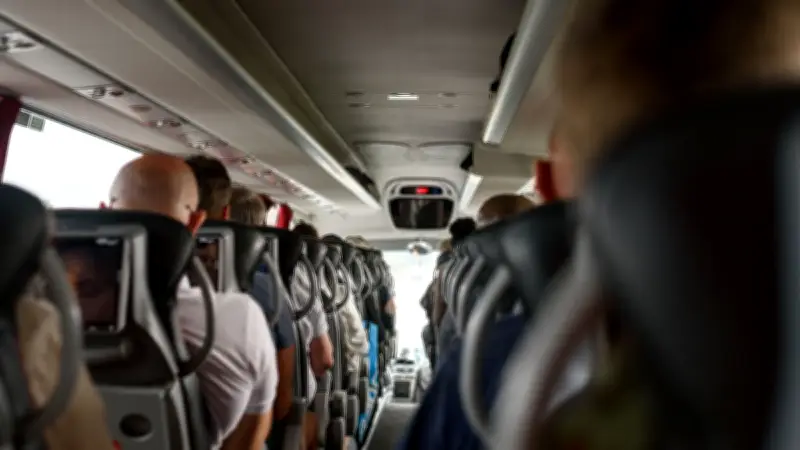 Vietnam : 10 morts dont 2 enfants dans un accident de car de nuit