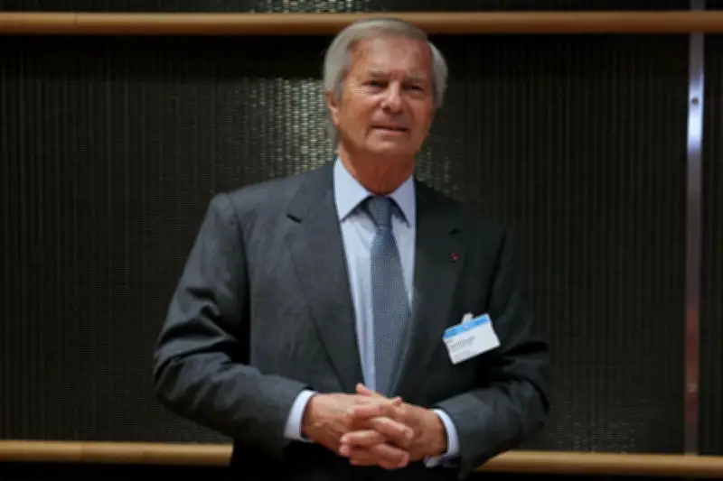 Vincent Bolloré réagit au départ massif d'auteurs de Grasset et défend sa vision