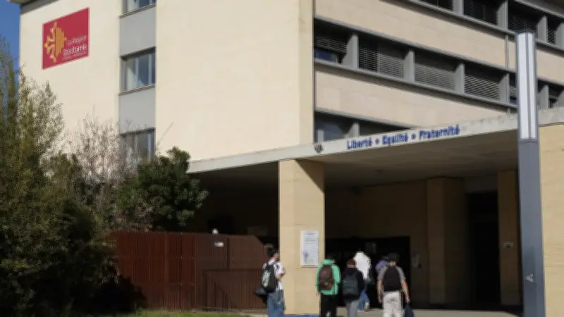 Violence au lycée Jules-Guesde de Montpellier : un professeur agressé, l'autorité enseignante en question