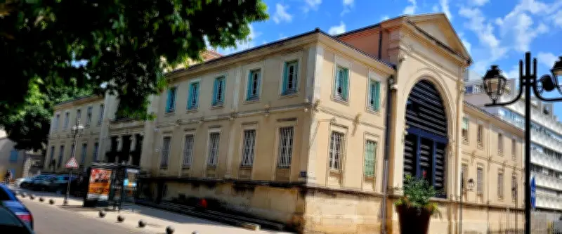 Violences conjugales à Alès : un Biterrois condamné pour avoir jeté une chaise sur sa compagne
