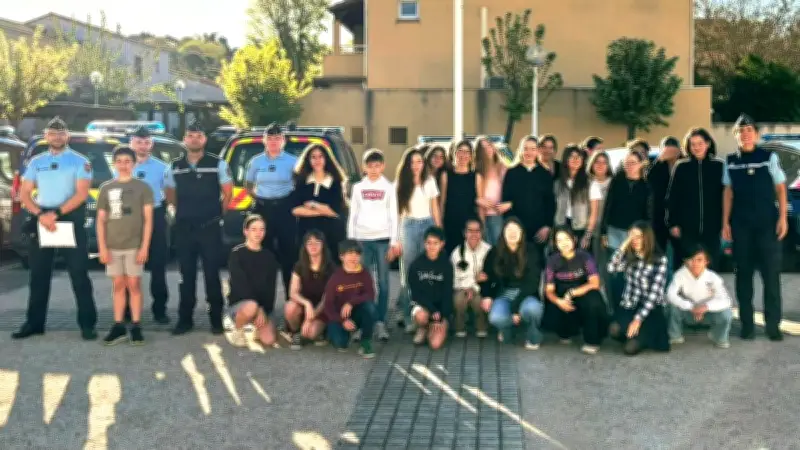 Visite éducative des collégiens de Vauvert à la gendarmerie locale