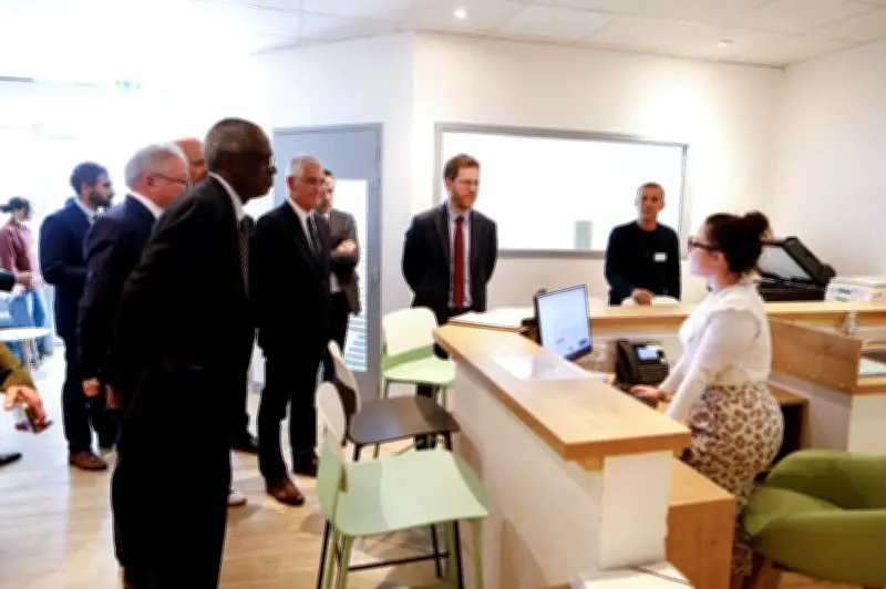 Visite ministérielle à la Maison France Services de Villeneuve-les-Salines