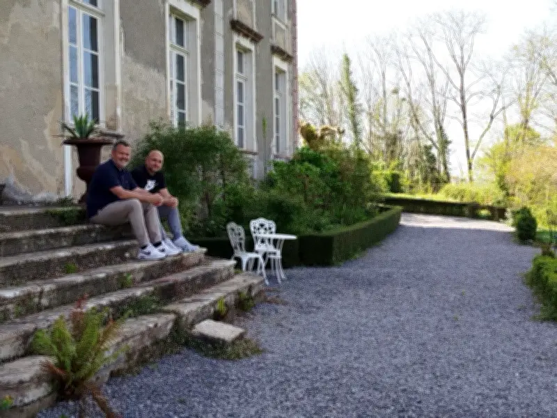 Visites du site d'Estrac : un château restauré et un parc diversifié
