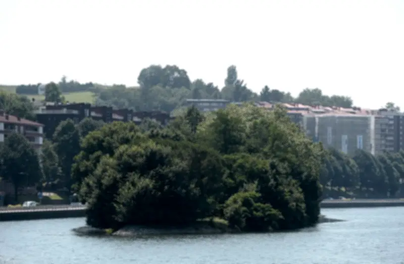 Voyage au cœur des frontières : entre murs, conflits et migrations