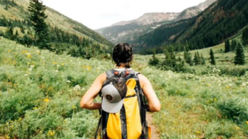 Voyages en solo : partagez votre expérience unique avec Midi Libre