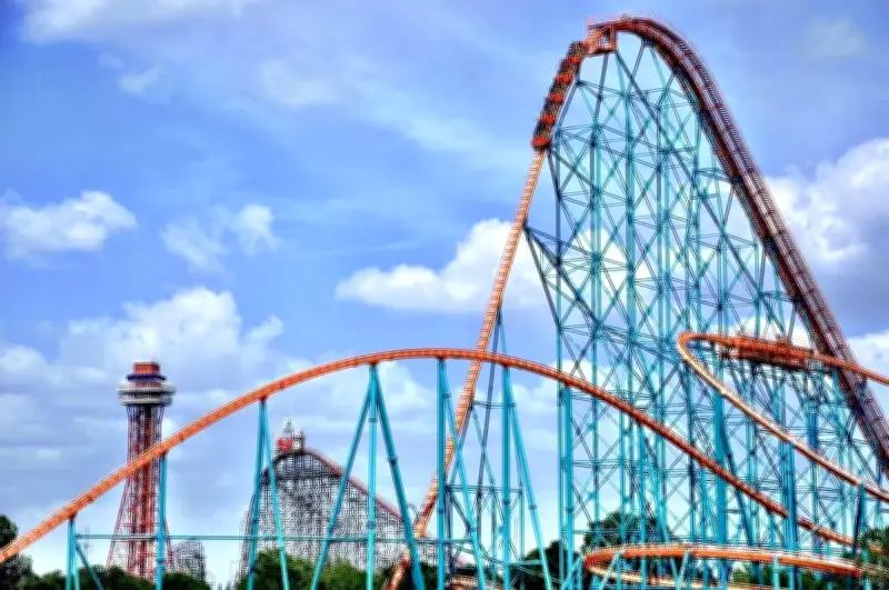 Walygator lance Titan, des montagnes russes vertigineuses pour ados et parents cet été