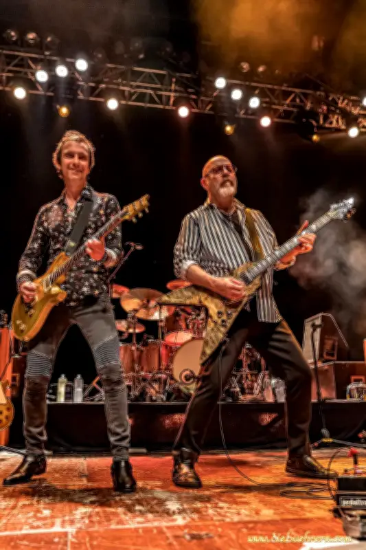 Wishbone Ash à Angoulins : 55 ans de twin guitars pour une soirée rock culte