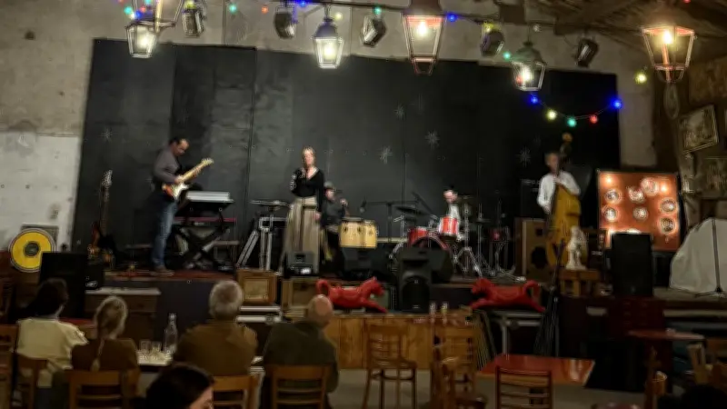 Yellow Babouch enflamme Saint-Victor-de-Malcap après une résidence créative