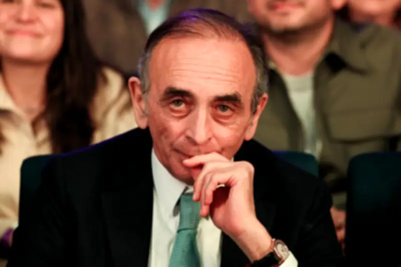 Zemmour favorable à une primaire de droite excluant Attal, incluant Philippe