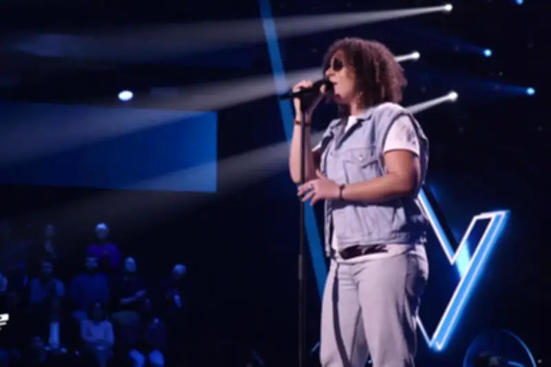 Zonco.ra, la prothésiste dentaire de Vallauris, affronte les auditions de The Voice