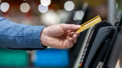 5 000 $ de pourboire au lieu de 5 : l'erreur fatale d'une enseignante