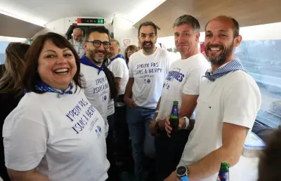 552 supporteurs de Basket Landes en train spécial pour Bercy