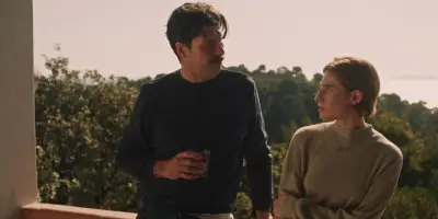 Affection, affection : Agathe Bonitzer incarne une employée municipale enquêtant dans un petit monde en pleine confusion