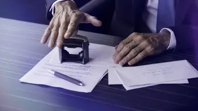 Arnaque au faux RIB : un notaire condamné après un détournement de 96 400 euros