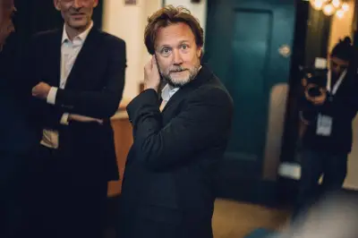 Boris Vallaud dénonce la marchandisation et défend une logique alternative au profit