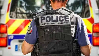 Béziers : deux policiers blessés en sauvant un homme d'un incendie de parking