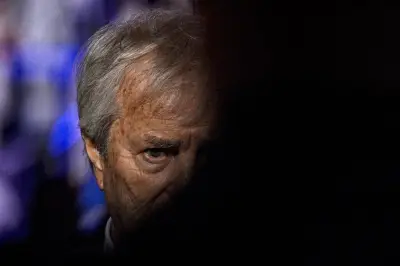 Crise chez Grasset : la réponse de Vincent Bolloré face aux critiques internes