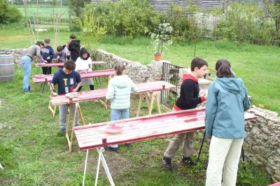 Dix jeunes Duraquois rénovent une recyclerie lors de chantiers de vacances solidaires