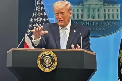 Donald Trump menace l'Iran de destruction totale si le détroit d'Ormuz n'est pas rouvert