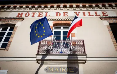 Drapeau européen retiré par des maires RN : un geste anti-UE malgré des millions de subventions