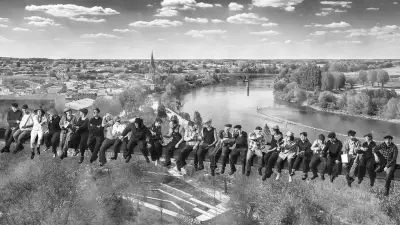 Exposition photo à Sauternes : le club Étincelle revisite les grands maîtres