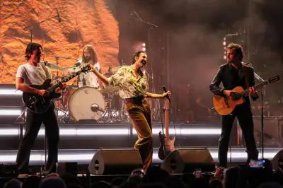 Feu! Chatterton, Polo & Pan, Sébastien Tellier: Plage Amour Nice muscle sa programmation