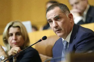 Gilles Simeoni quitte la présidence de la Corse après son élection à Bastia