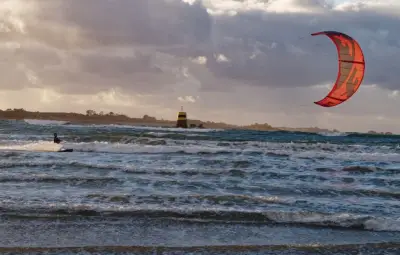 Gîtes.fr révèle les villes les plus venteuses de France, la Bretagne domine