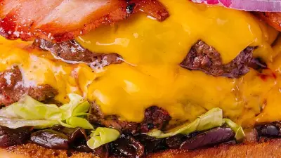 Hamburger à 9 450 € : le sandwich le plus cher du monde dévoile ses secrets