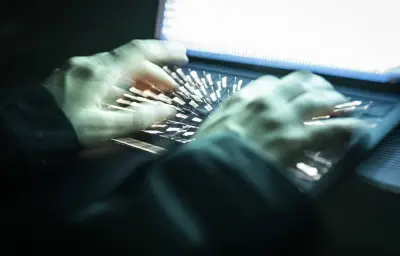 HexDex, le hacker adolescent, mis en examen pour piratages en série