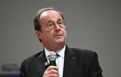 Hollande et Philippe s'opposent sur les retraites lors d'un débat du think tank Les Gracques