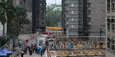 Hongkong : les sinistrés réintègrent leurs logements après l'incendie meurtrier
