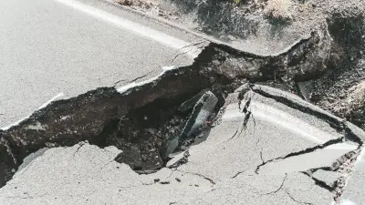 Indonésie : séisme de magnitude 4,9 fait 20 blessés et endommage 100 maisons