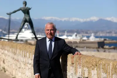 Jean Leonetti, maire d'Antibes depuis 1995, aborde son sixième mandat et les défis politiques