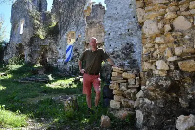 Jean-Marie Soulard ouvre les ruines du château de la Renaudie au public pour la première fois