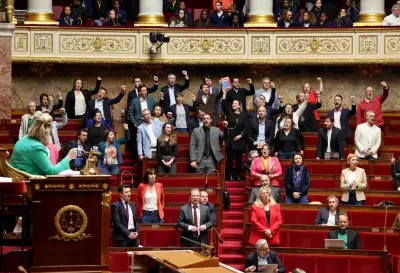 La loi sur l'ouverture des commerces le 1er mai renvoyée en commission, la gauche et les syndicats dénoncent un coup de force