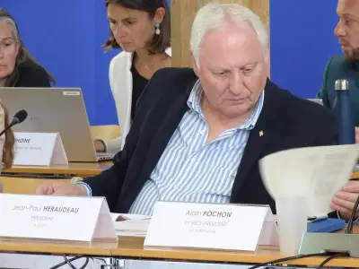 Île de Ré : Baisse de la taxe ordures ménagères et débat budgétaire apaisé avant le vote final