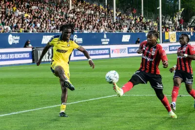 Le Pau FC met fin à sa malédiction à domicile grâce à un doublé de Dong face à Guingamp