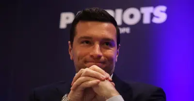 Lecornu accusé de copier la Commission européenne sur le logement