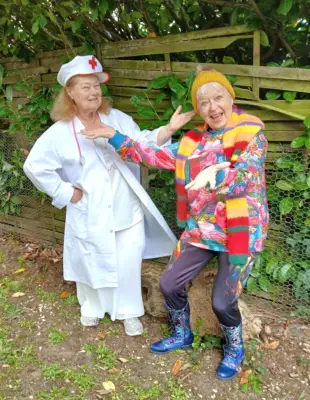 Les Acteurs Pourpres de Bergerac présentent deux comédies à Prigonrieux