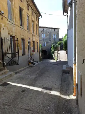 Nettoyage citoyen du vieux Castillon ce samedi 2 mai