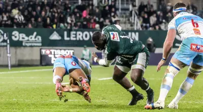 Pau reconduit 12 titulaires pour affronter le Stade Français